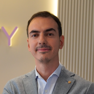 blured Cagatay Oner, MD, FEBOPRAS