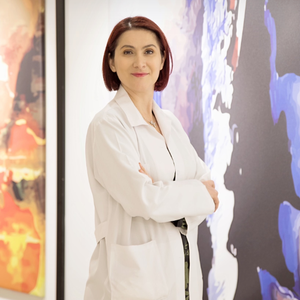 blured Şule Güngör, MD