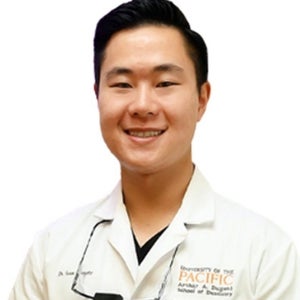 blured Sean Sunyoto, DDS