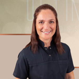 blured Buket Han, DDS