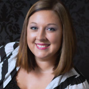 blured Ashleigh Goodright