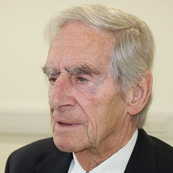 75 and up year old man treated with Facelift before 2278088