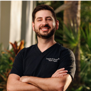 blured Leopoldo Baccaro, MD profile