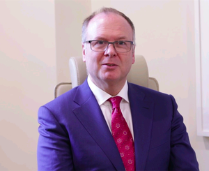 Simon J. Eccles, MD