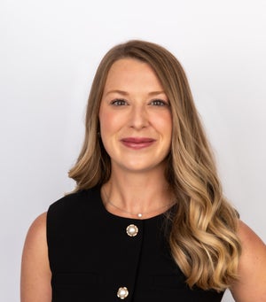 blured Laura Roider, MD profile