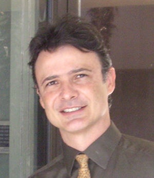 Miguel De La Rosa, MD