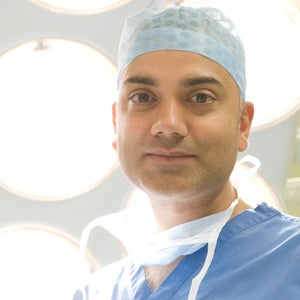 Richard Karoo, FRCS(Plast) profile