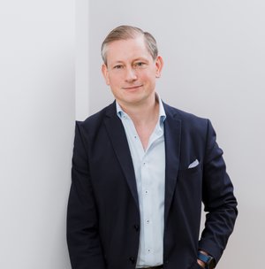 William Townley, MD, FRCS(Plast) profile