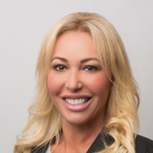 Simone Smith