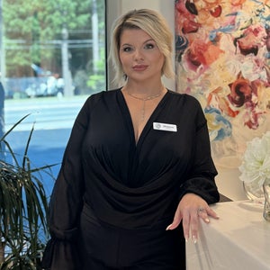 blured Shannon Morgan