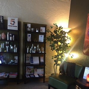 A Thousand Ships Cosmetic Dermatology - Tempe