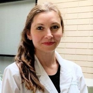 blured Naomi Placella, NMD