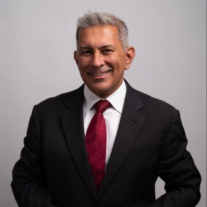 blured Mark Hanikeri, MBBS, FRACS