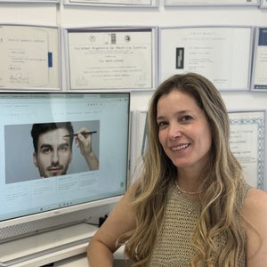 blured Maria Lucchesi