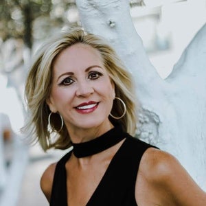 blured Pamela Petersen