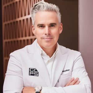 blured George T. Moynihan, MD