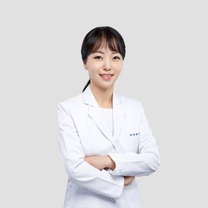 blured Dr. Ji Hyun Lee