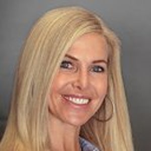 Jennifer Ralph