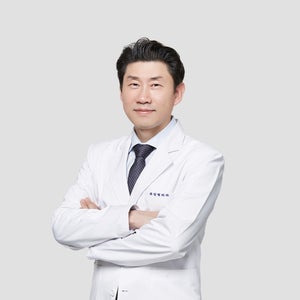 blured Dr. Do Hyung Kim