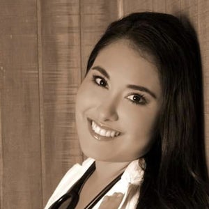 Cynthia Hinojosa, NMD