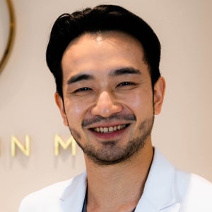 blured Eric Wang, MD - Account Suspended