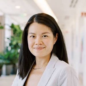 blured Becky King, MD