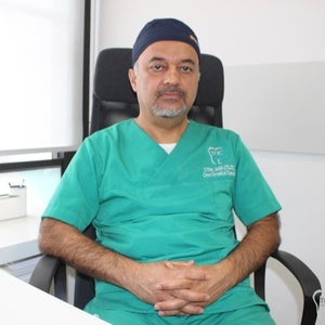 blured Salih Celik, DDS