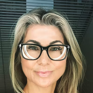 MIRIAM DENHAM