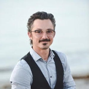 blured Andrei Gherghina, DO, MS