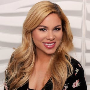 Lindsay Campbell
