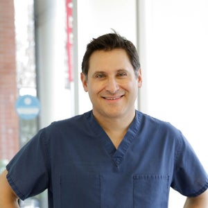 blured Darren Lazare