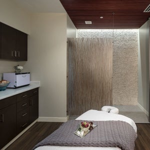 Coachlight Clinic and Spa - West Des Moines
