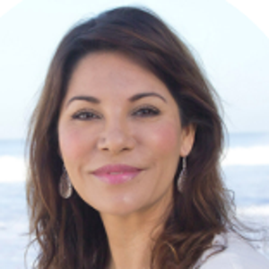 Elisabeth Flores