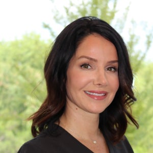 Julie R