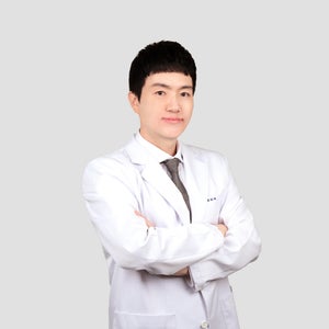 blured Dr. Eunseok Koh