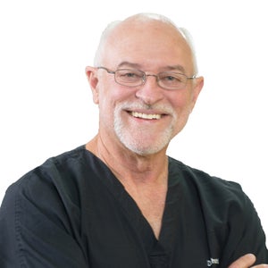 blured Harley Richards, DDS