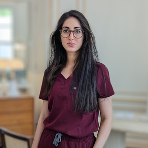 Isra Mullens, MD