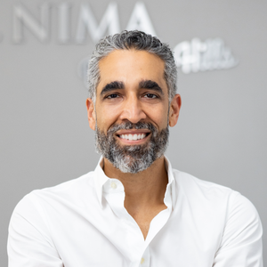 blured Nima Shemirani, MD