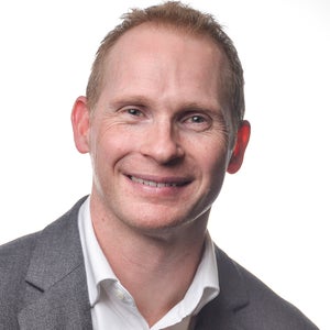Marcus Davis, MBBS, MRM, FRCSEd (Plast)