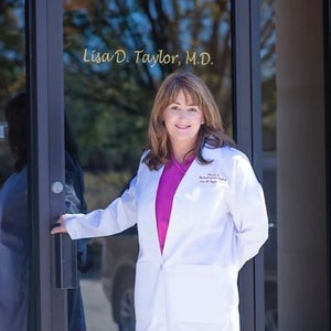 Lisa Taylor, MD Reviews, Before and After Photos, Answers - RealSelf