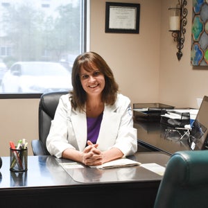 Laurette Smith, MD