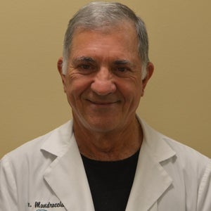 Robert V. Mandraccia, MD