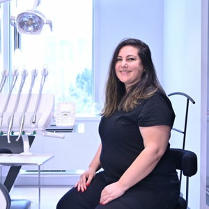 blured Deste Akyollu