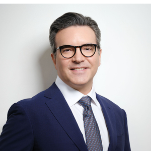 blured Josh Waltzman, MD, MBA