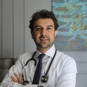 blured Ali Riza Öreroglu, MD