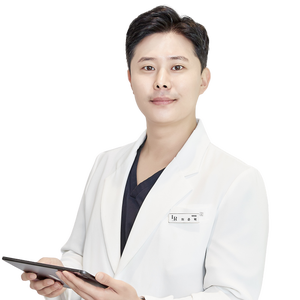 blured Joon-hyuk Hur, MD