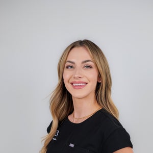 blured Katie Buckner