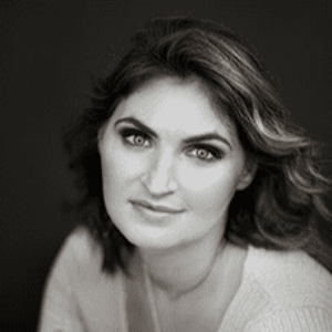 blured Jessica Manges