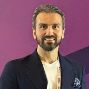 blured Murat Diyarbakirlioglu, MD, FEBOPRAS