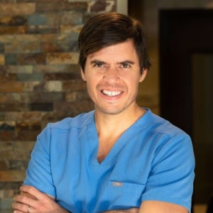 Dr Luciano Retana